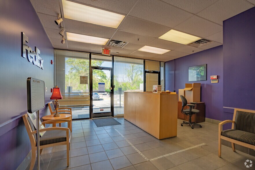 More Photos Of 3630 Raines Rd E, Memphis Distribution For Lease