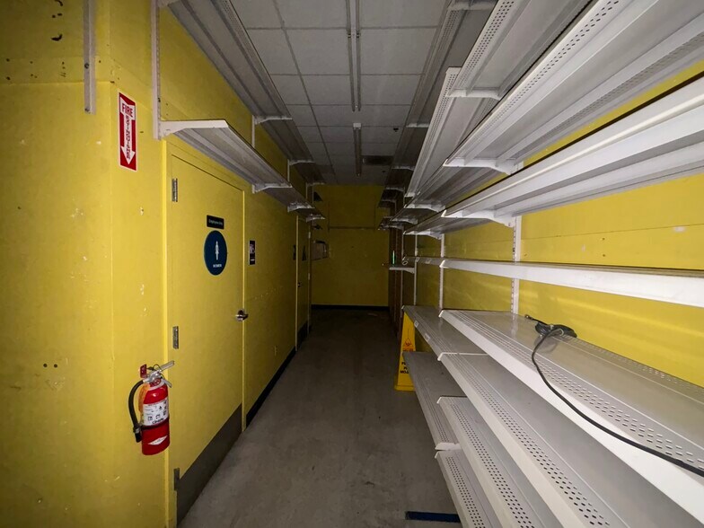 More Photos Of 1815 Hillsdale Ave, San Jose Freestanding For Lease