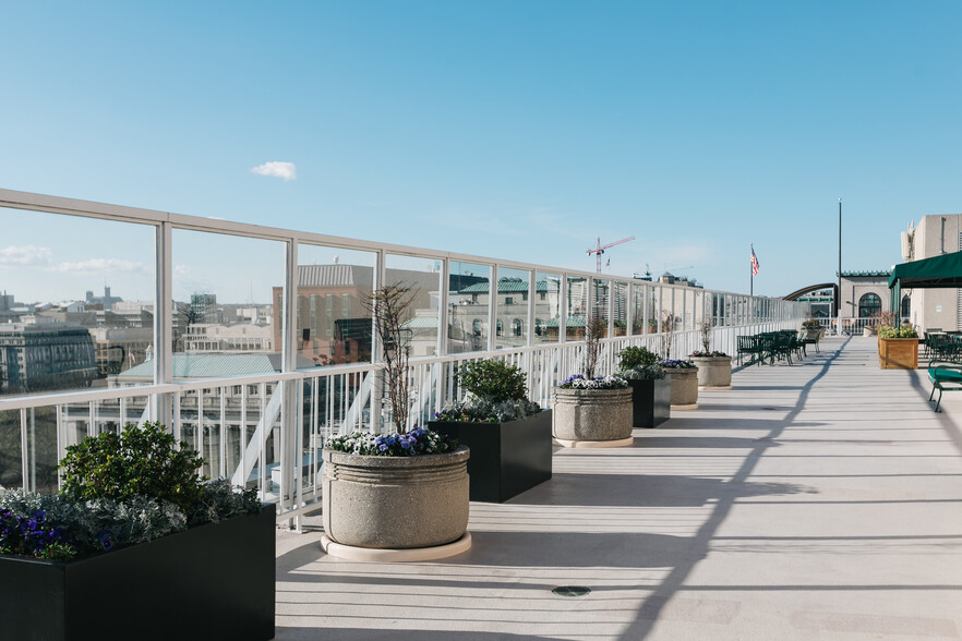 More Photos Of 1400 G St NW, Washington Office For Lease