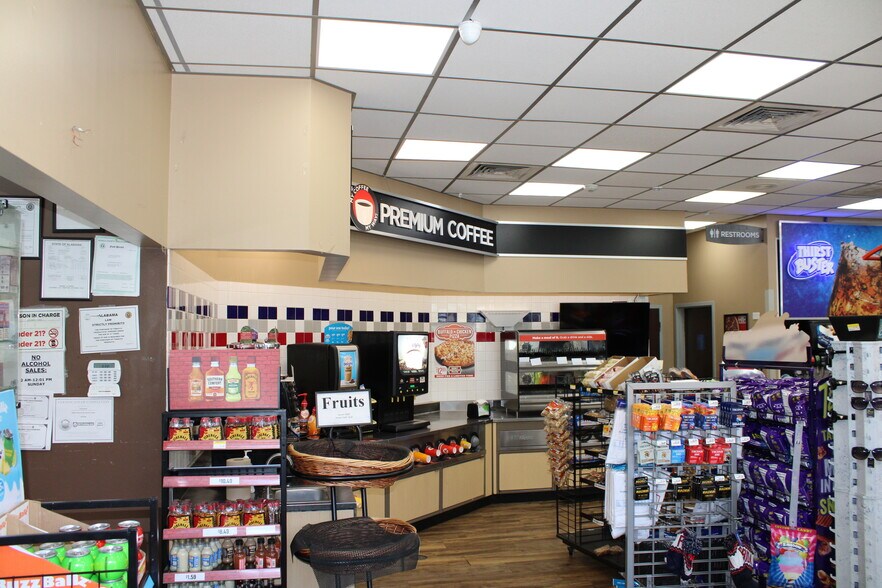 More Photos Of 7102 Cottage Hill Rd, Mobile Convenience Store For Sale