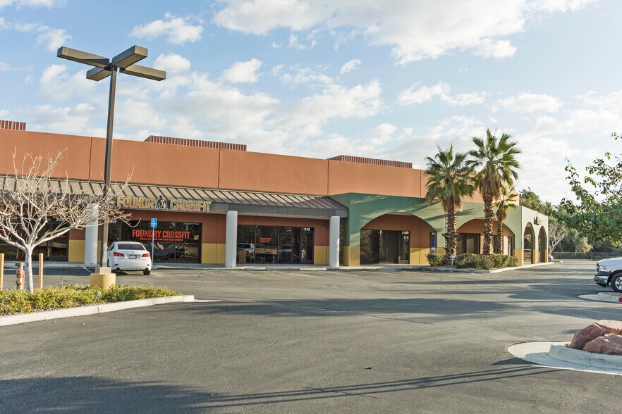 More Photos Of 78078 Country Club Dr, Bermuda Dunes Unknown For Lease