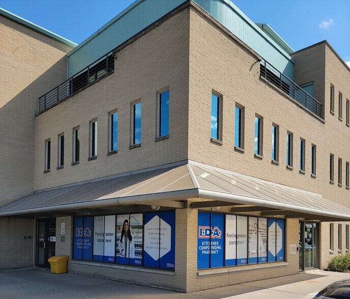 More Photos Of 148 Manitou Dr, Kitchener Office For Lease