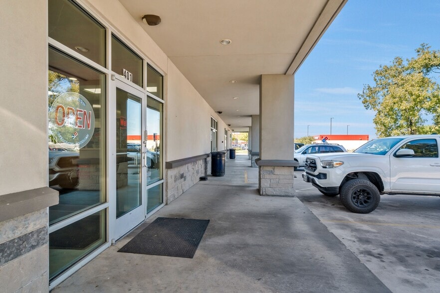 More Photos Of 1108 W Adams Ave, Temple Freestanding For Sale