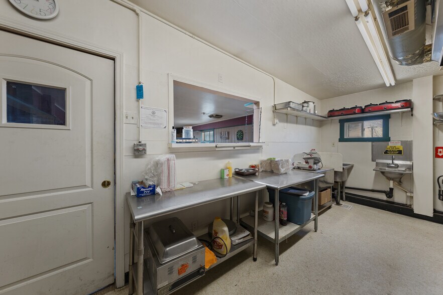 More Photos Of 6008 Frontage rd, Dayton General Retail For Sale