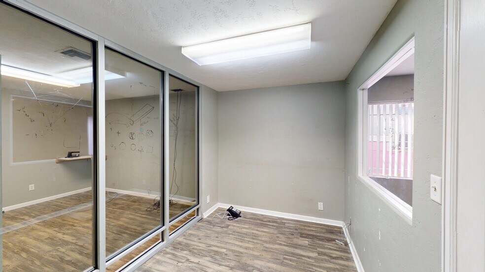 More Photos Of 549 S 10th St, Grand Junction Warehouse For Sale