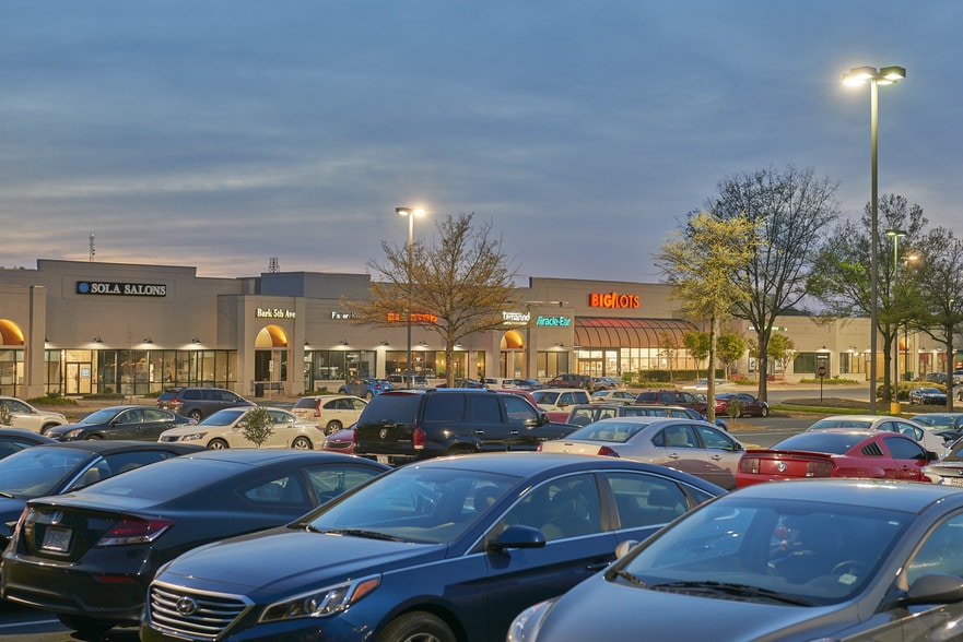 Primary Photo Of 10404 E Independence Blvd, Matthews Unknown For Lease