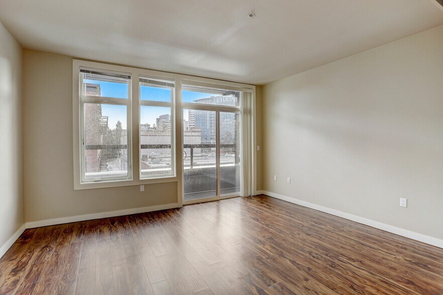 More Photos Of 954 E Union St, Seattle Apartments For Lease