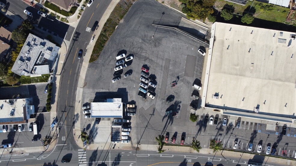 More Photos Of 1660 W 25th St, San Pedro Auto Repair For Sale