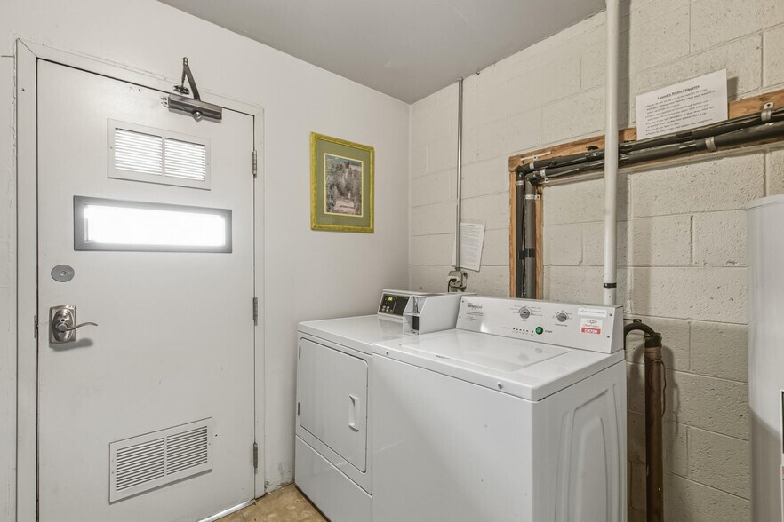 More Photos Of 901 Jasmine St, Denver Apartments For Sale