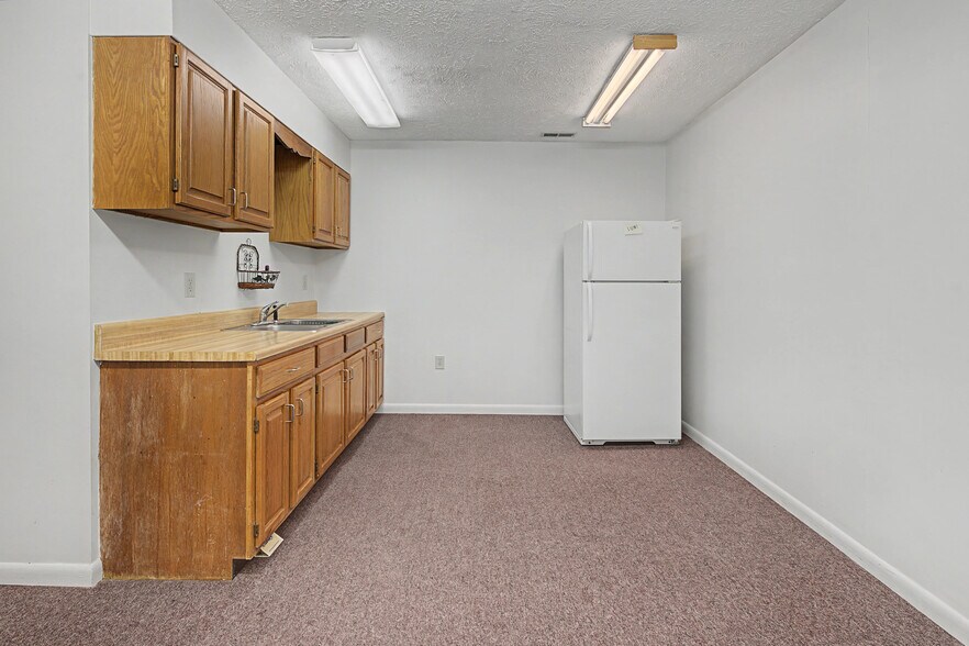 More Photos Of 219 N Main St, Spring Lake Bank For Sale