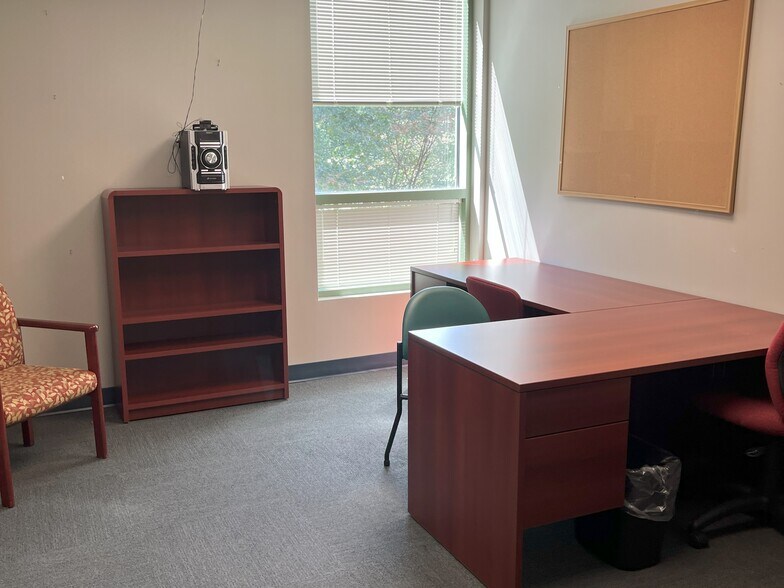 More Photos Of 145 Brinton Lake Rd, Glen Mills Medical For Lease
