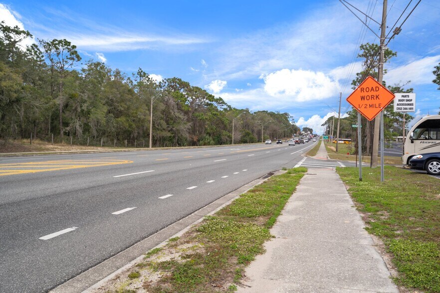 More Photos Of 1601 W Main St, Inverness Auto Dealership For Sale