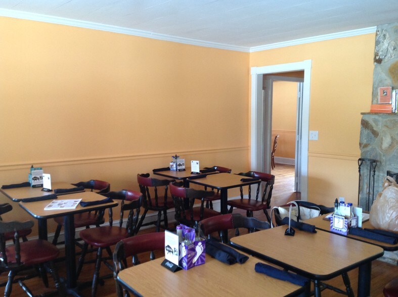 More Photos Of 8095 Keowee School Rd, Seneca Storefront Retail Residential For Sale