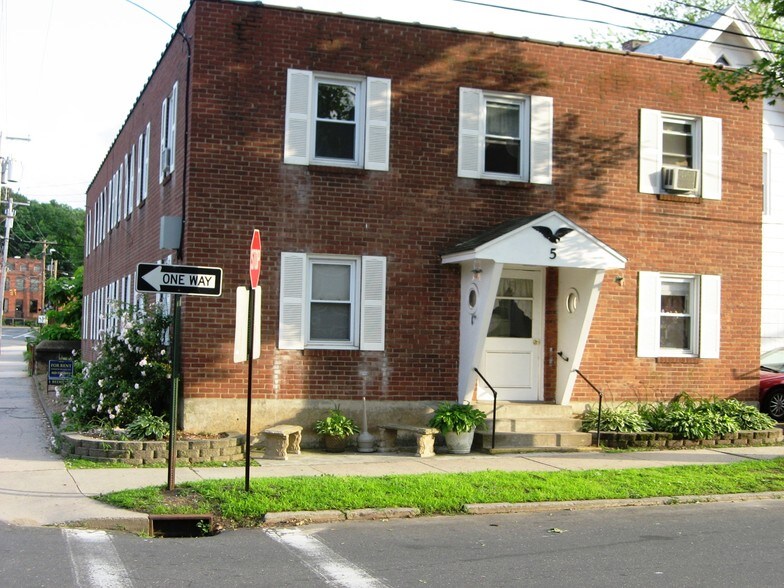More Photos Of 5-7 Upson St, Bristol Apartments For Sale