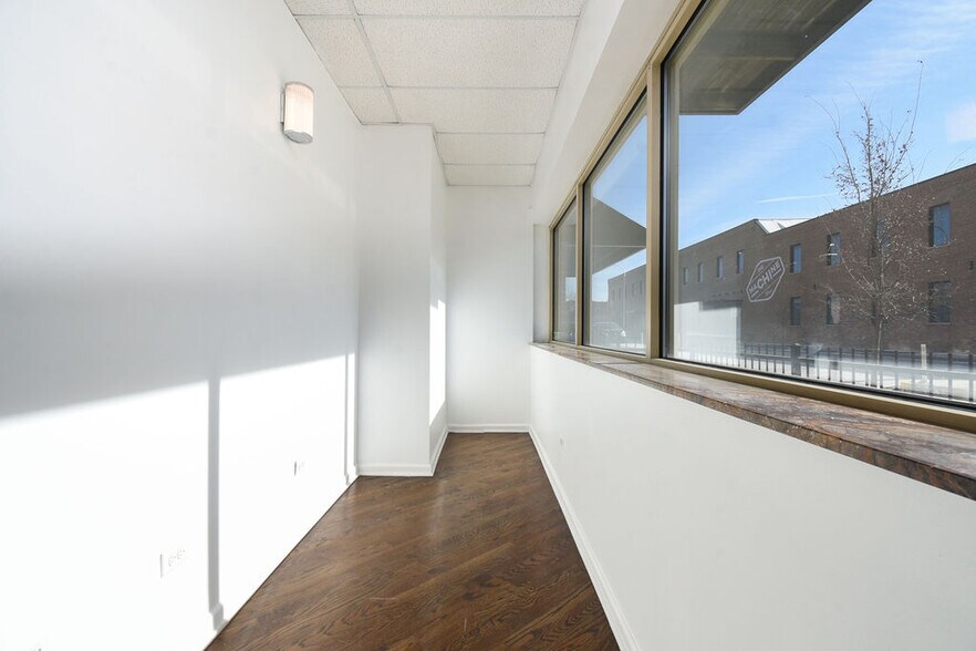 More Photos Of 2158 Grand Ave, Chicago Apartments For Sale