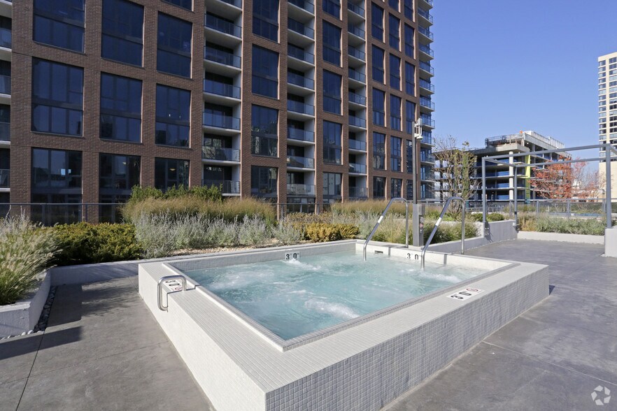 More Photos Of 637-643 N Wells St, Chicago Apartments For Lease