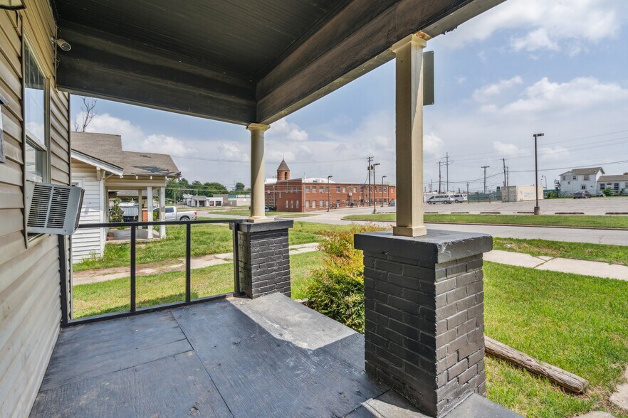 More Photos Of 2123 W Park Pl, Oklahoma City Specialty For Sale