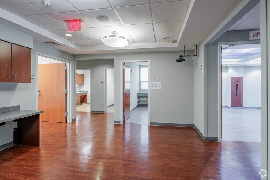 More Photos Of 20 Woodridge Ave, Hackensack Medical For Sale