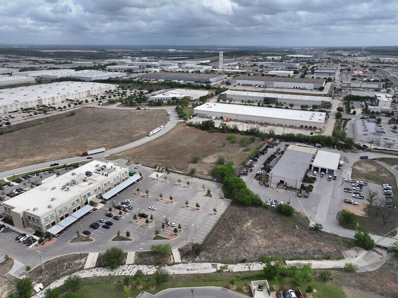 More Photos Of Verde Parkway, Schertz Land For Sale