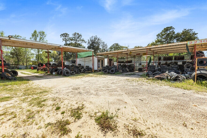 More Photos Of 22380 Highway 105, Cleveland Light Distribution For Sale