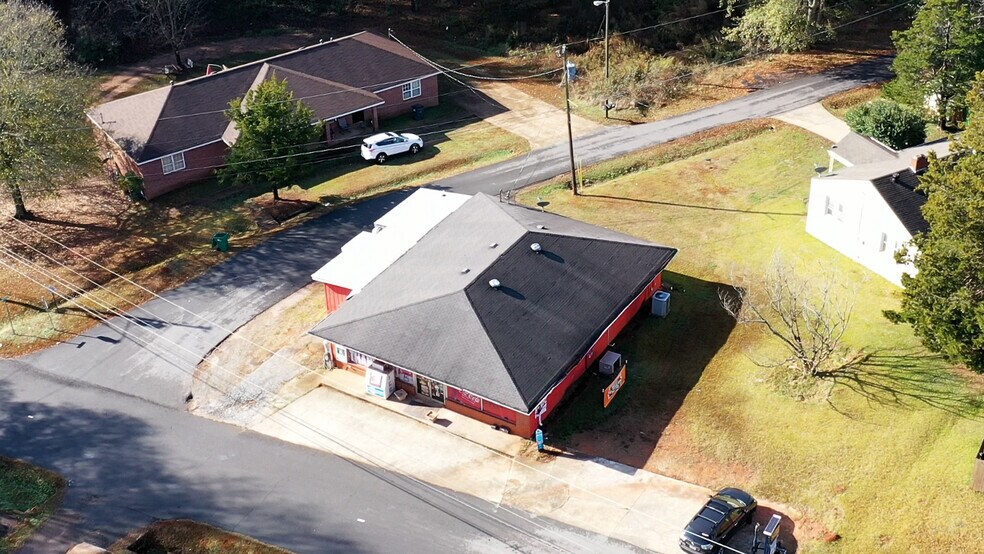 More Photos Of 247 Cannon Dr, Social Circle Restaurant For Sale