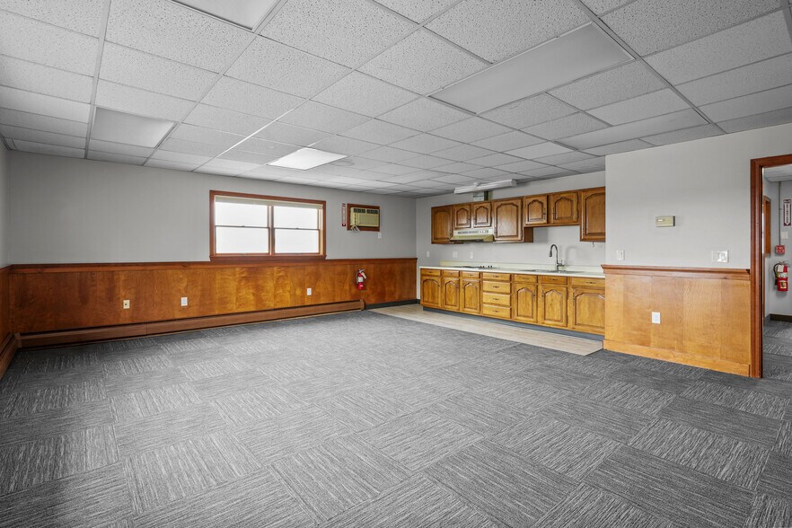 More Photos Of 65 Valley St, East Providence Office For Lease