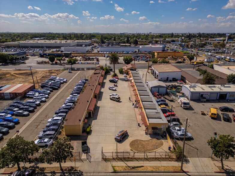 More Photos Of 1407 W 16th St, Merced Hotel For Sale