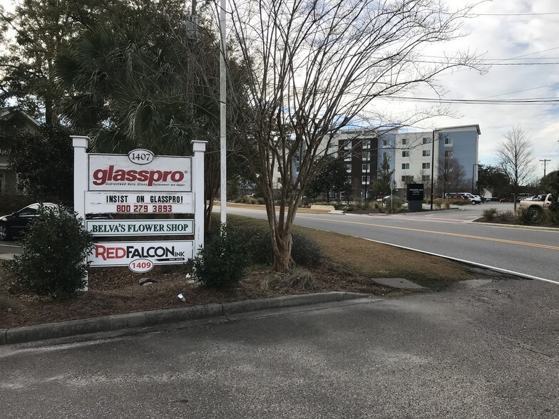 More Photos Of 1407 Stuart Engals Blvd, Mount Pleasant Office For Lease