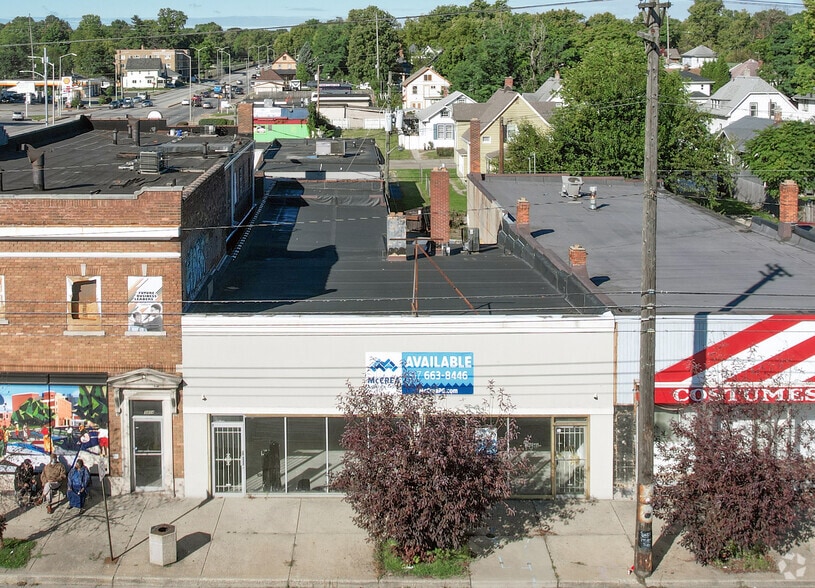 More Photos Of 3814-3816 N Illinois St, Indianapolis Storefront For Lease