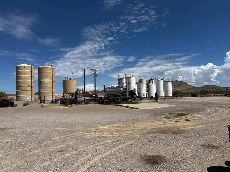 More Photos Of 15721 Montana Ave, El Paso Warehouse For Sale