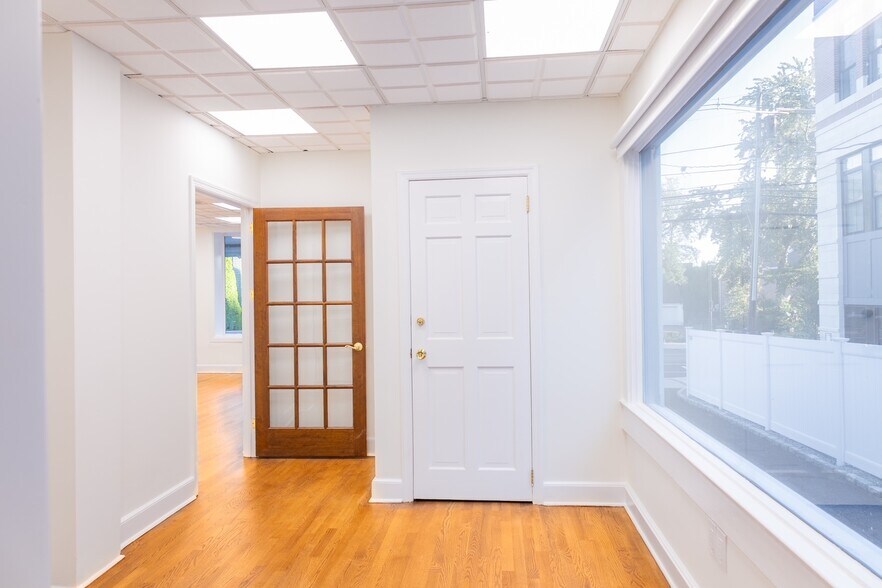 More Photos Of 393 Millburn Ave, Millburn Office Residential For Lease