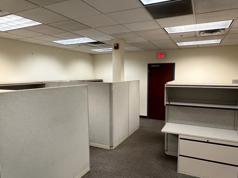 More Photos Of 1 Washington St, Melrose Warehouse For Lease