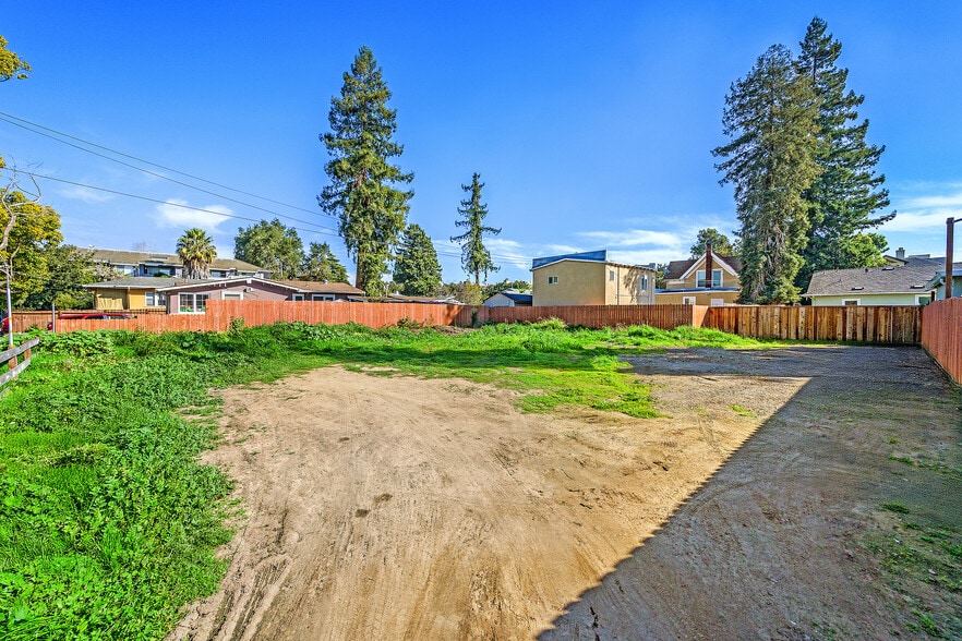 More Photos Of 1289 Russell Way, Hayward Land For Sale