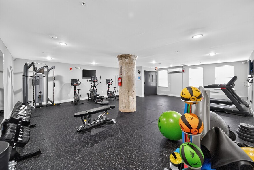 More Photos Of 457 W Lincoln St, Easton Apartments For Sale