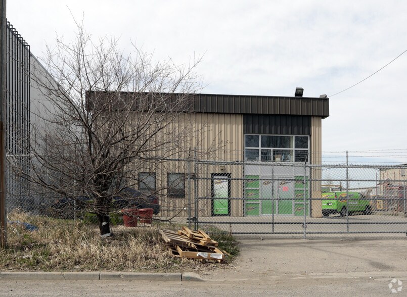 More Photos Of 4805 32nd St SE, Calgary Industrial For Sale