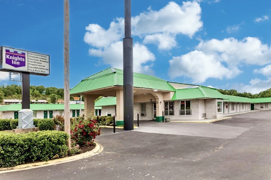 Primary Photo Of 15470 Highway 13 S, Hurricane Mills Hotel For Sale