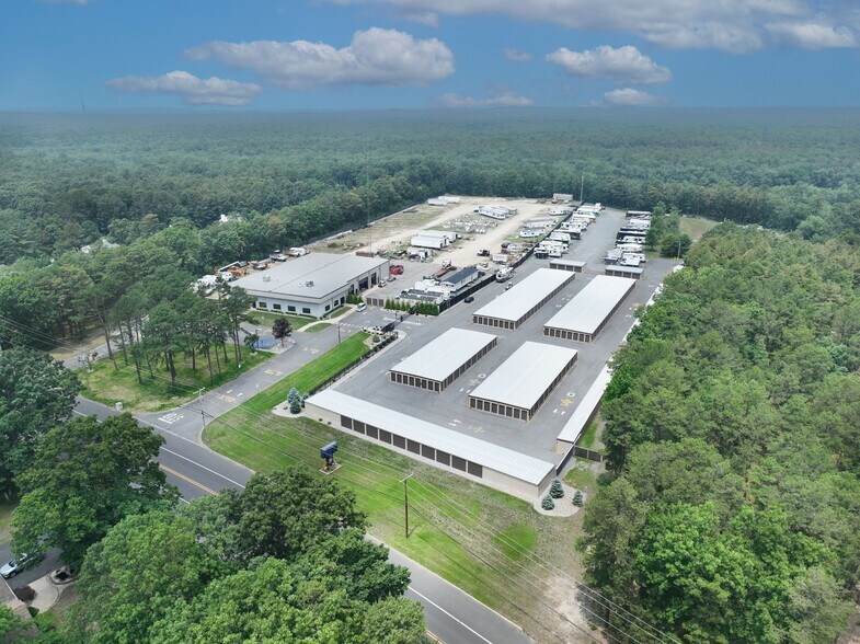 More Photos Of 640 W Commodore Blvd, Jackson Self Storage For Sale