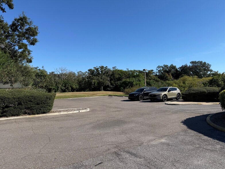 More Photos Of 6000 Gulfport Blvd S, Gulfport Office For Lease