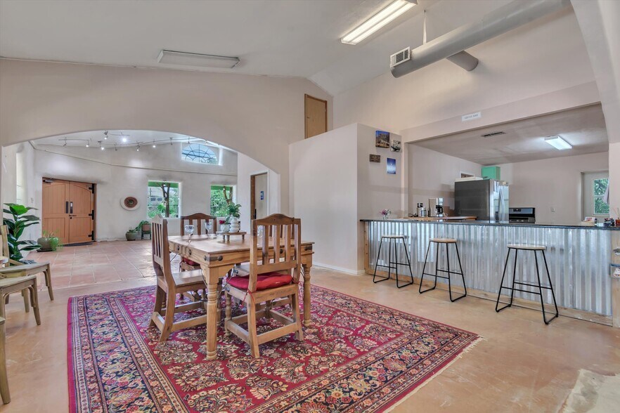 More Photos Of 4002 E Highway 290, Dripping Springs Freestanding For Sale