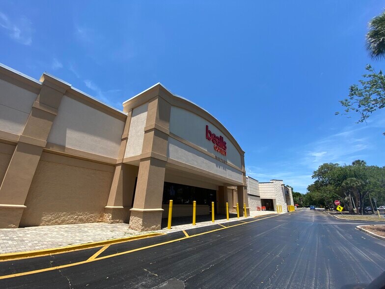 Primary Photo Of 1910-1988 State Road 44, New Smyrna Beach Unknown For Lease