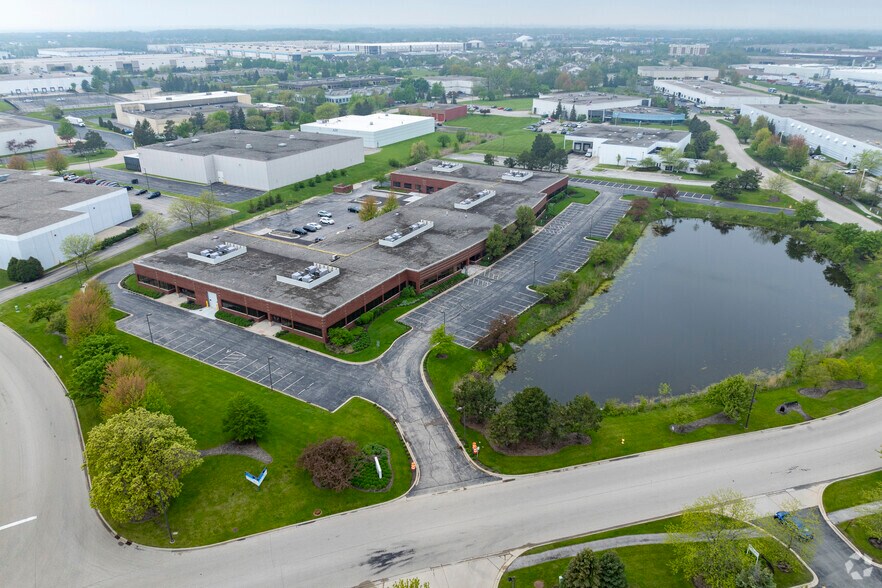 More Photos Of 1580-1598 S Lakeside Dr & Bur Wood Dr, Waukegan Warehouse For Sale