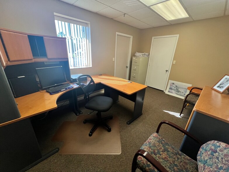 More Photos Of 1605 White Dr, Titusville Warehouse For Sale