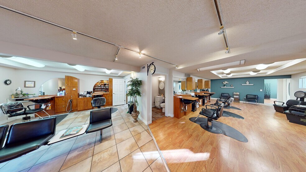 More Photos Of 191 Wyoming St, Lander Office For Sale