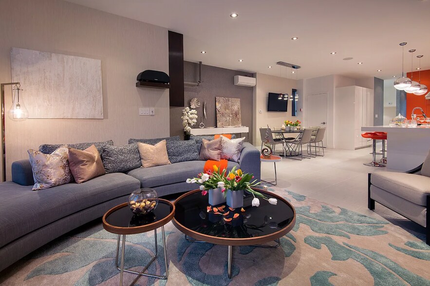 More Photos Of 114 Stanton St, New York Apartments For Sale