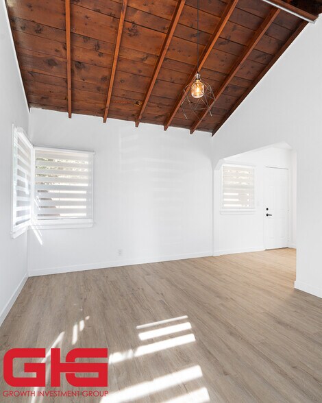 More Photos Of , Pasadena Multifamily For Sale