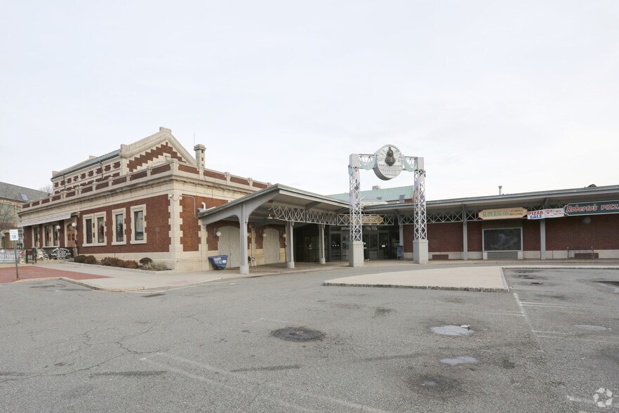 Primary Photo Of 1 Lackawanna Plz, Montclair Coworking Space