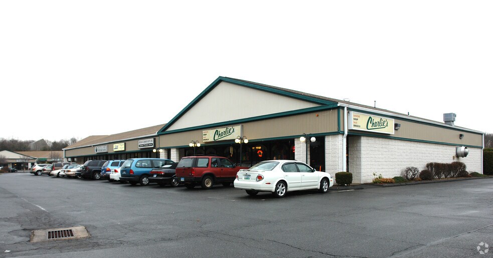 More Photos Of 520 Hartford Tpke, Vernon Freestanding For Lease