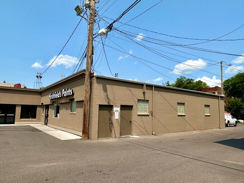 More Photos Of 2733-2741 Hennepin Ave, Minneapolis Storefront For Lease