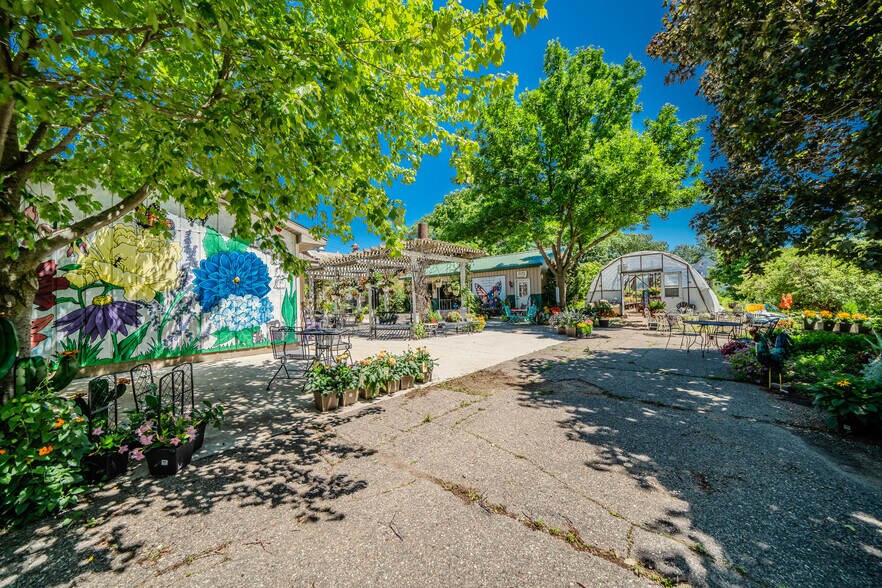 More Photos Of 420 Main St, New Munich General Retail For Sale