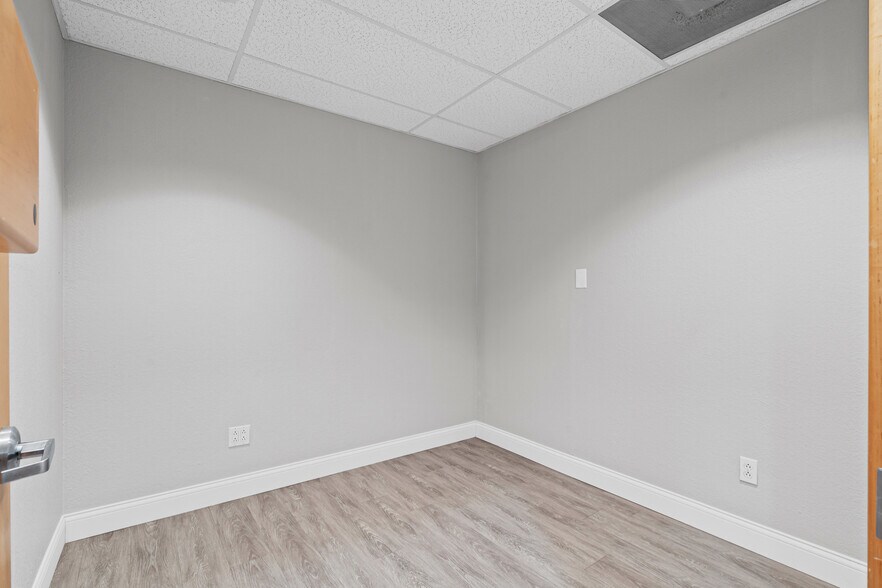 More Photos Of 6221 Colleyville Blvd, Colleyville Medical For Lease